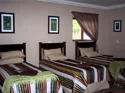 Middelburg Accommodation - Middelburg Self Catering - Middelburg B&B - Middelburg Guest Houses - Middelrust Accommodation - 3 sleeper